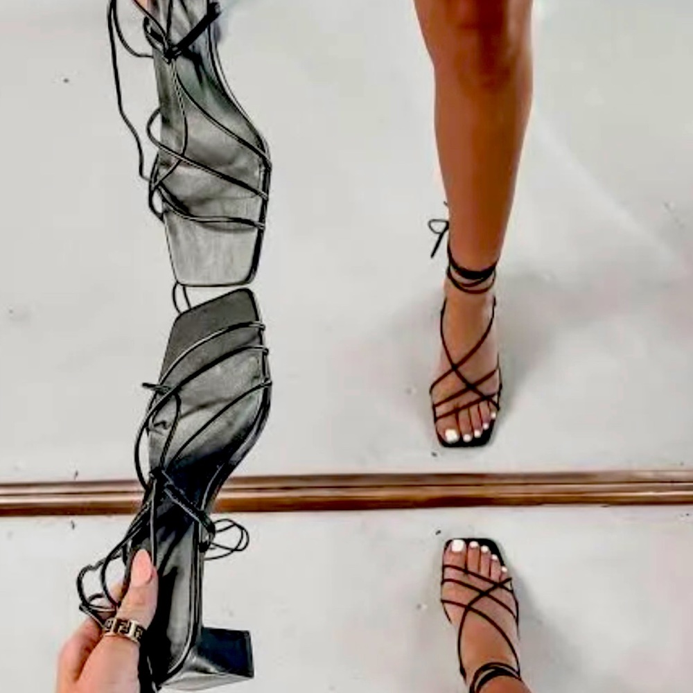 NEW Billini strappy heels size 9